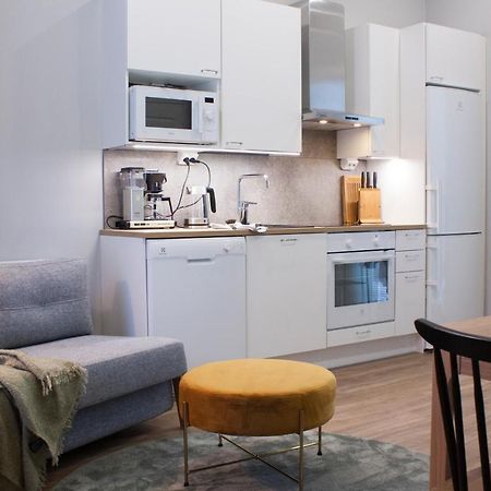 Studio 7, Air-Conditioned, 1 Free Parking, Calm Own Entrance Jyväskylä 외부 사진