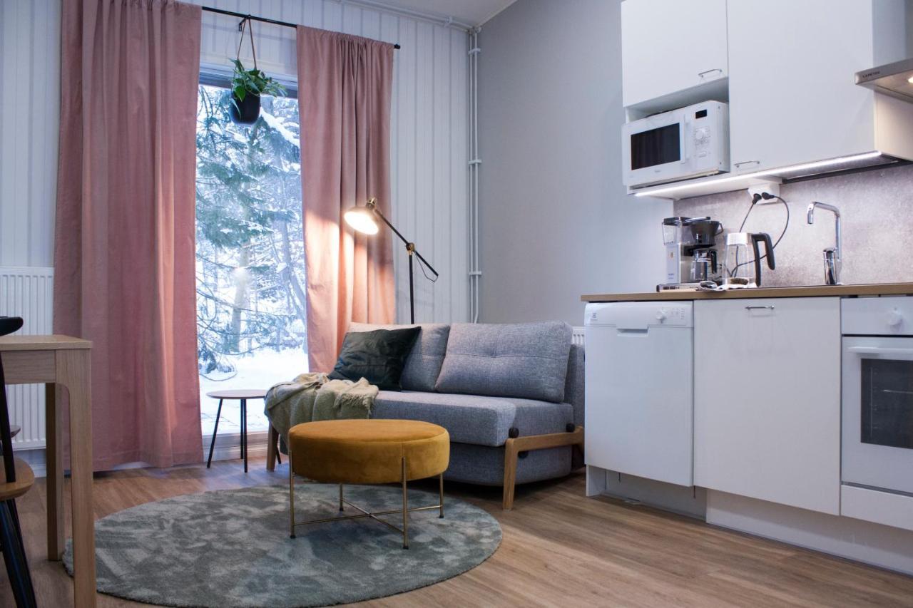 Studio 7, Air-Conditioned, 1 Free Parking, Calm Own Entrance Jyväskylä 외부 사진